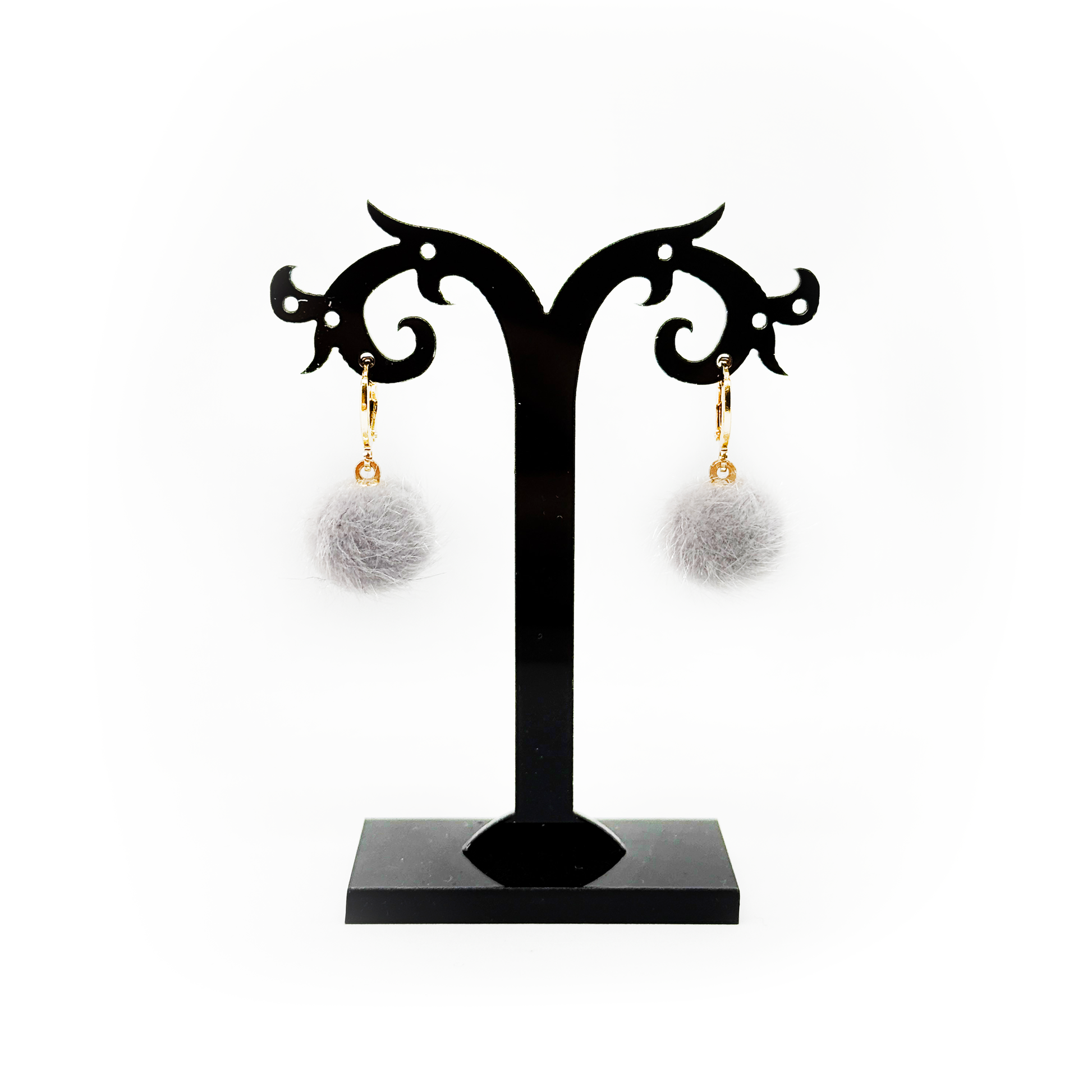 Pelēki Pūkaini Auskari Auskari Laimes Zirneklis