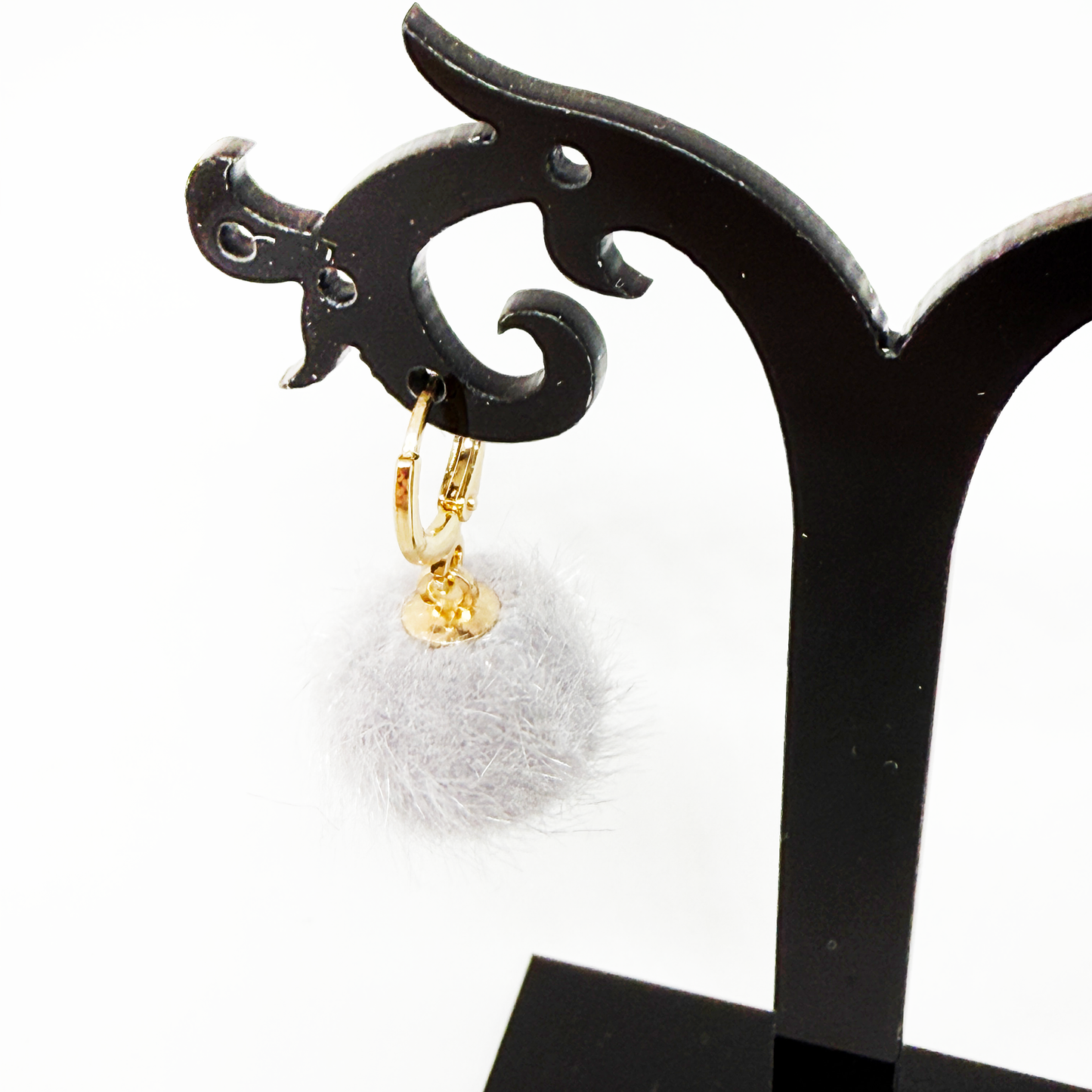 Pelēki Pūkaini Auskari Auskari Laimes Zirneklis