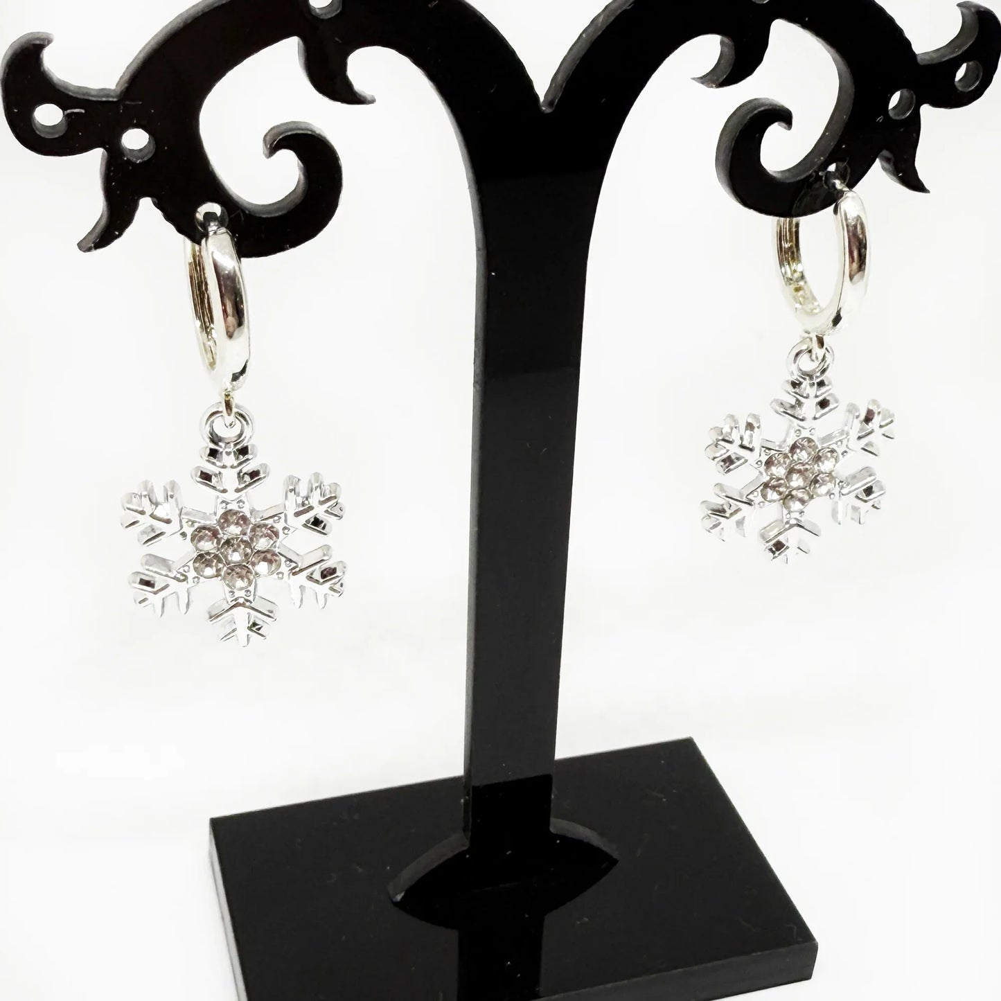 Auskari - Sudraba Sniegpārsliņas Auskari Laimes Zirneklis