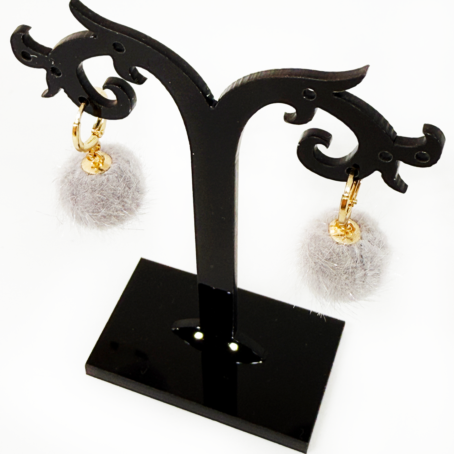 Pelēki Pūkaini Auskari Auskari Laimes Zirneklis